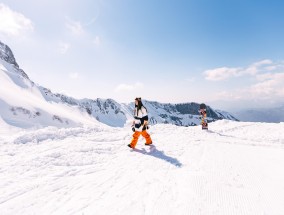 单板滑雪教学视频，掌握滑雪技巧的必备资源 单板滑雪教学视频