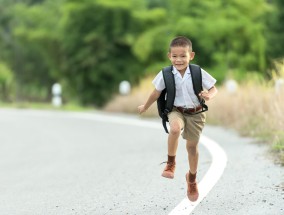 孩子数学考6分，气哭爸爸 孩子数学考6分气哭爸爸