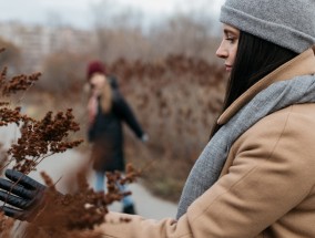 夫妻双双把家换，重塑生活的美好与责任 夫妻双双把家换