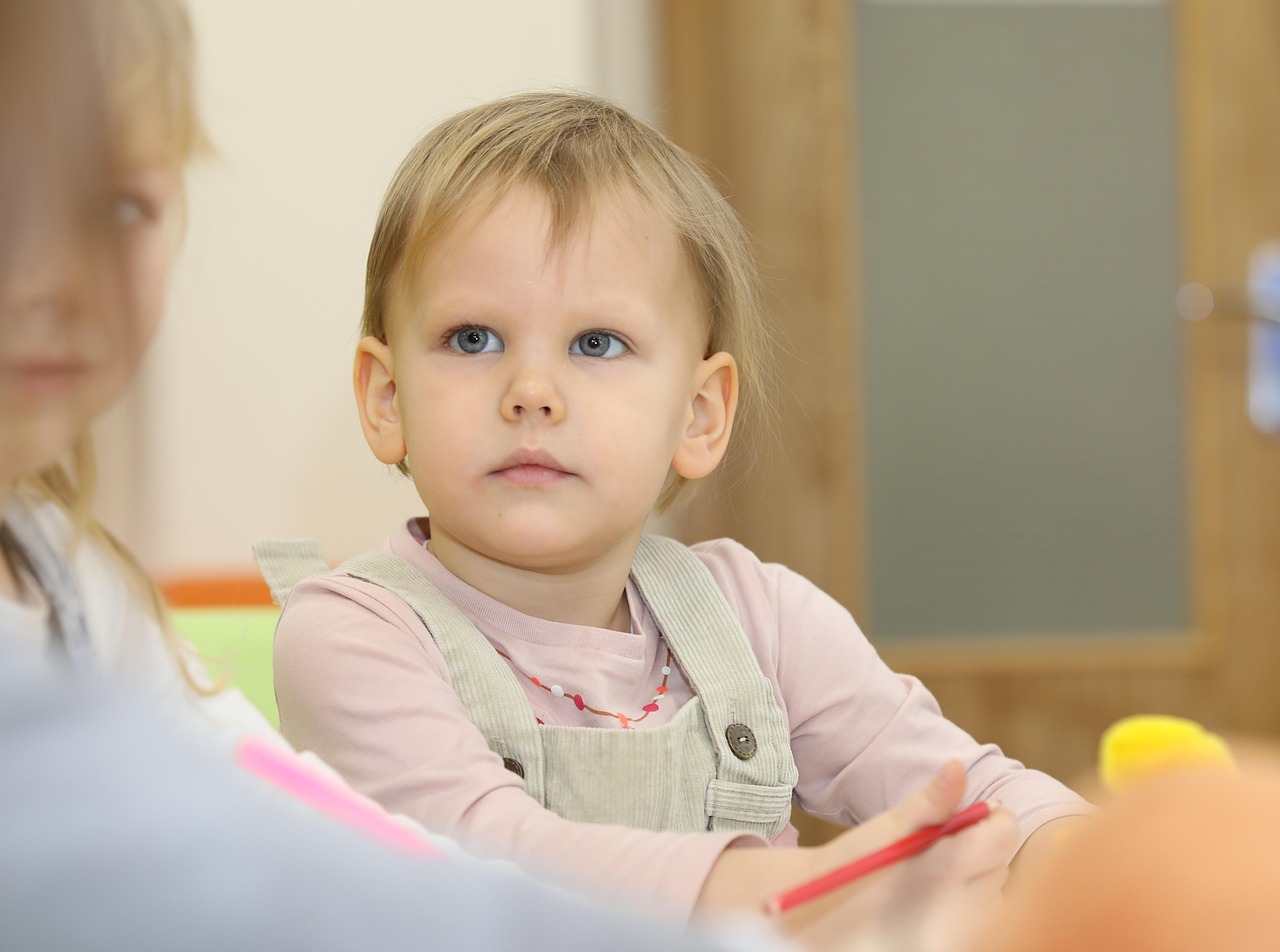 五年级女生怀孕，青少年性教育与心理健康的重要性 五年级女生怀孕