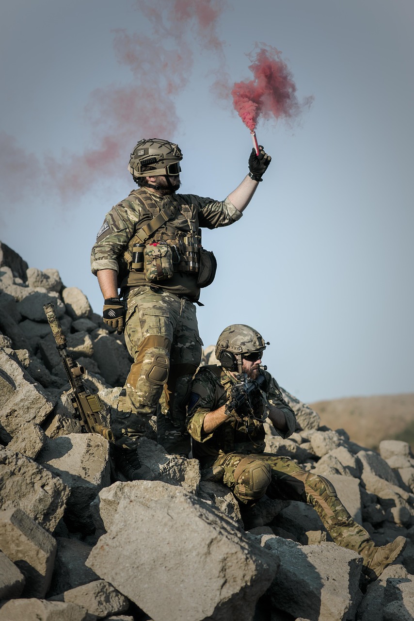 CF英雄级武器大全，深度解析各类英雄武器的独特魅力 cf英雄级武器大全